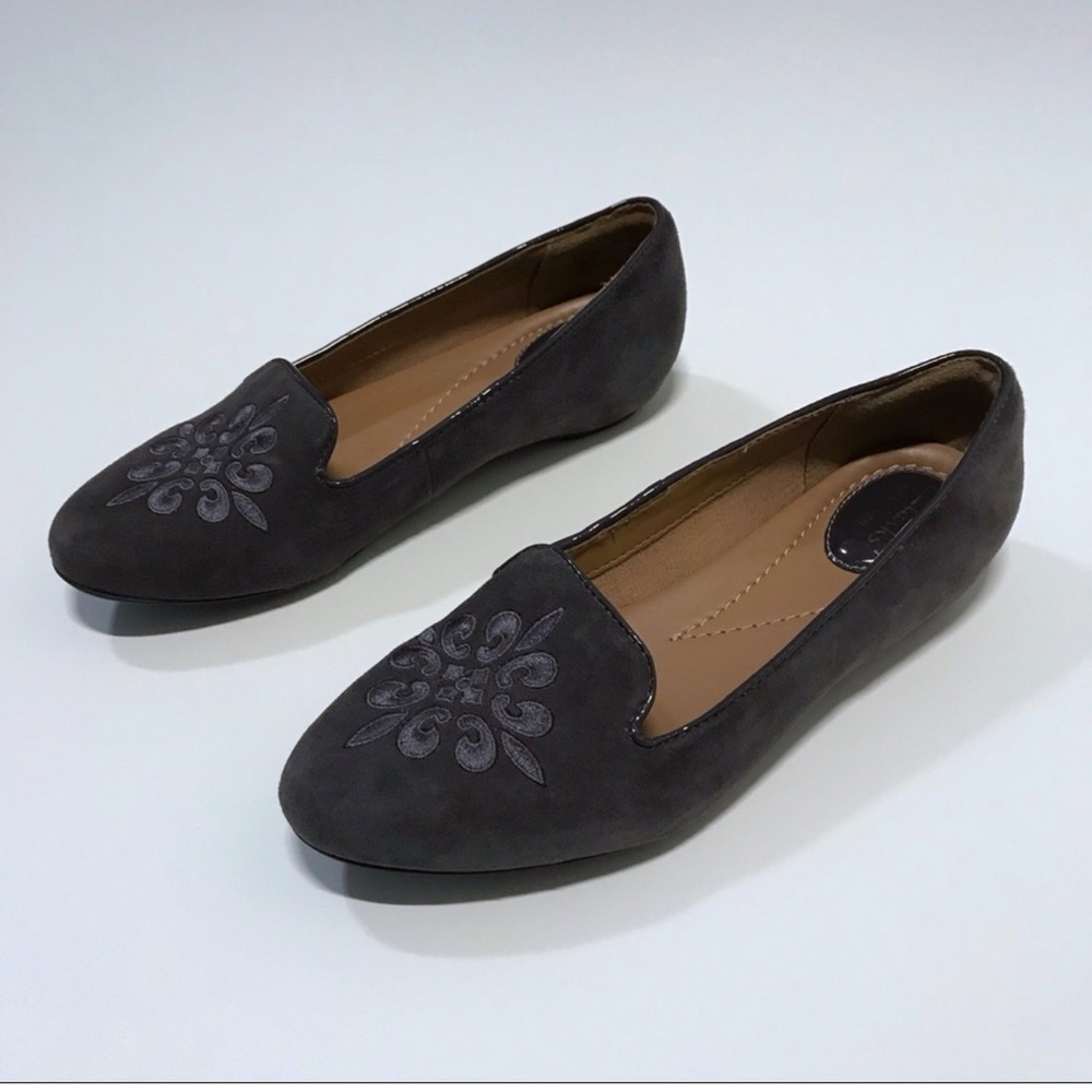 Clarks Artisan Collection ‘Alitay Kallen’ slip-on, gray suede, size 6